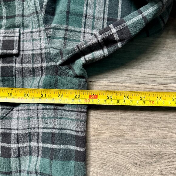 *Vintage L.L. Bean Men's Chamois Cloth Plaid Shirt - Green - Picture 4 of 5